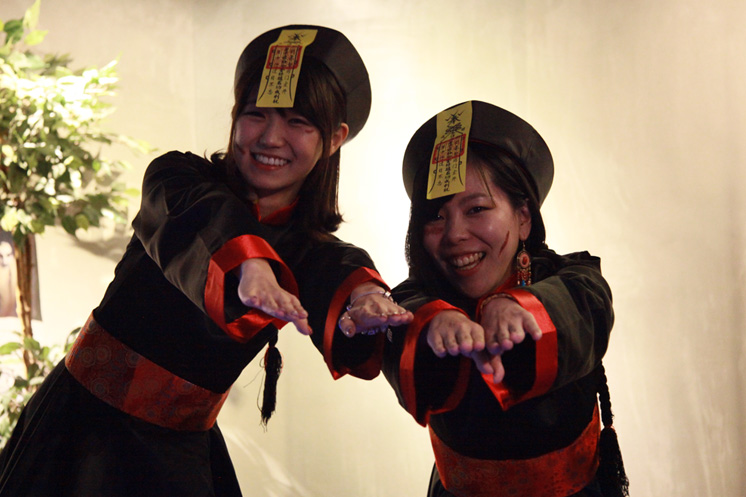 2019 ハロウィン 社内交流 女性 仮装